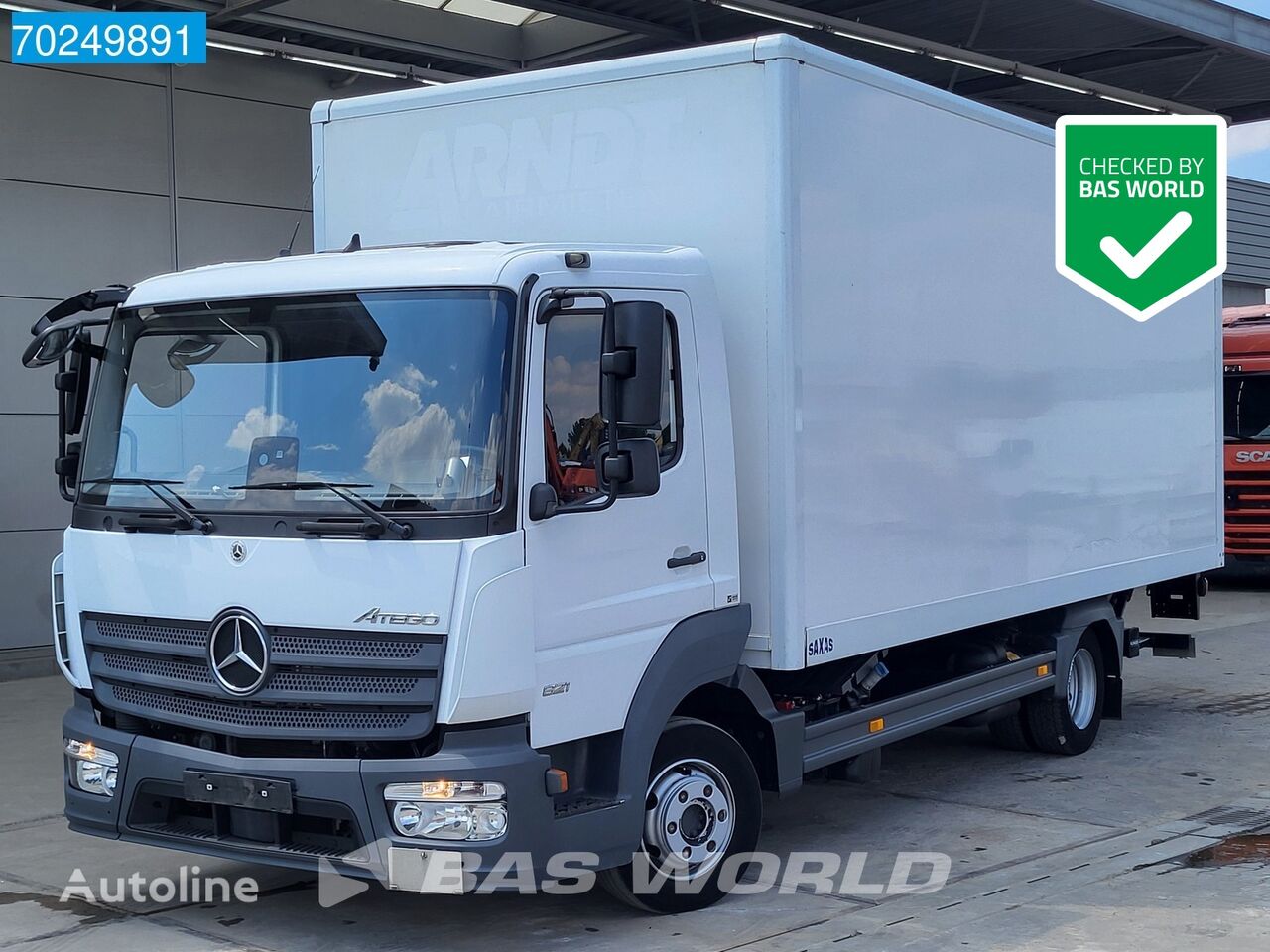 Mercedes-Benz Atego 821 4X2 8tonner automatic Ladebordwand Euro 6 box truck