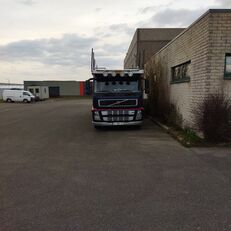 Volvo FM12 420 car transporter