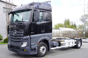 Mercedes-Benz  Actros 1840 E6 4×2 / Lounge chair BDF chassis truck