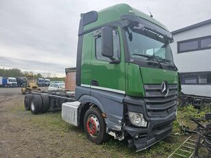 Mercedes-Benz Actros 2542 chassis truck