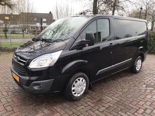 Ford Transit Custom closed box van