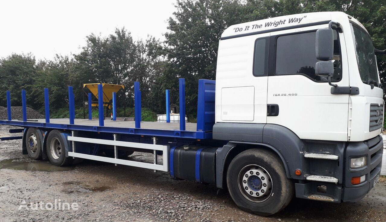 MAN TGA.26/400 flatbed truck + flatbed trailer