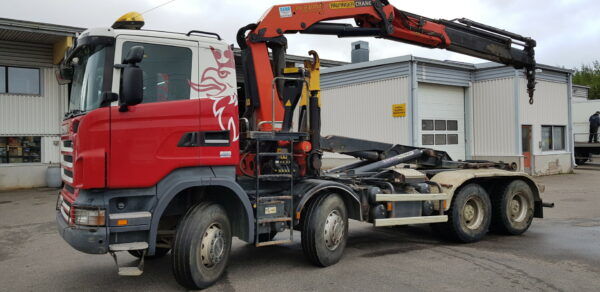 Scania R440 8X4 hook lift truck