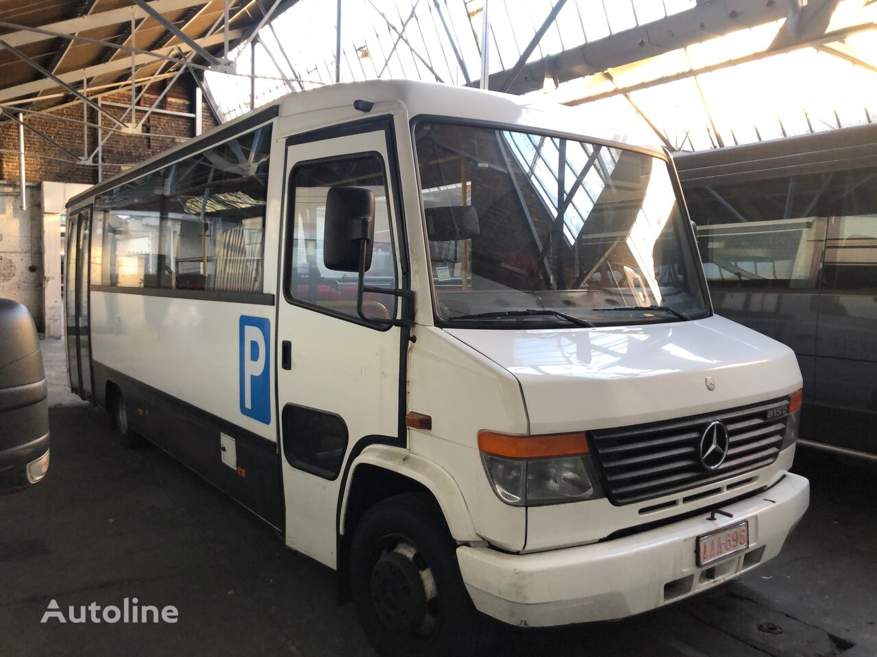 Mercedes-Benz VARIO 815  22 P school bus