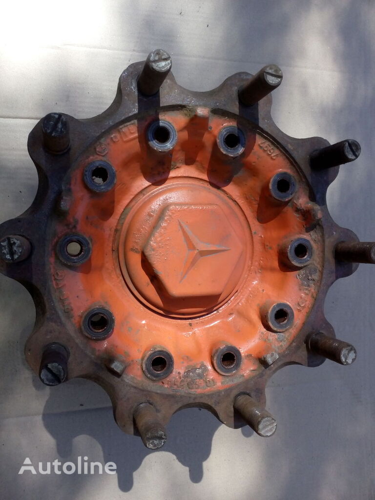 Mercedes-Benz wheel hub for semi-trailer