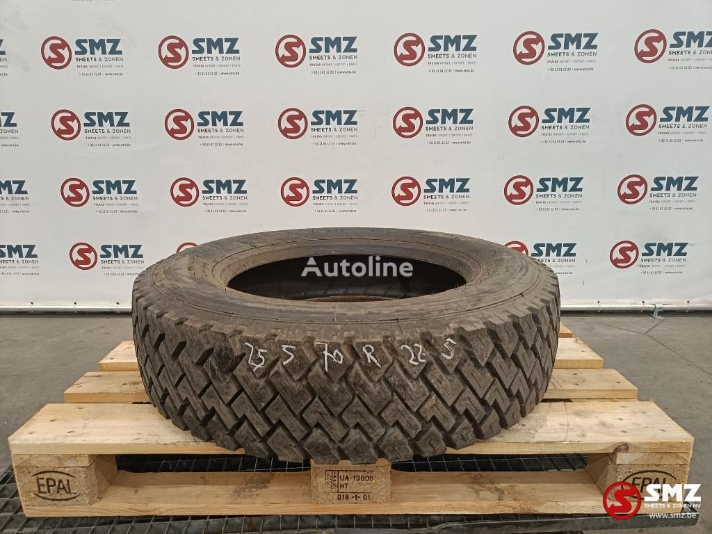 Michelin Occ band 255/70R22.5 truck tire