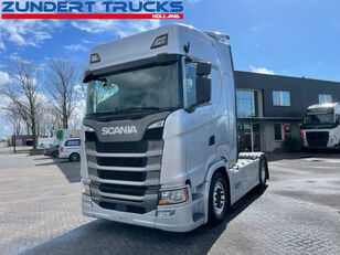 Scania S450 truck tractor